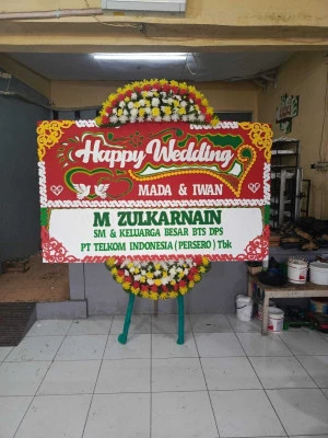 Papan Bunga di Gedung Smesco