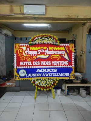 Papan Bunga di Gedung Smesco