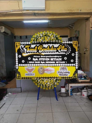 Papan Bunga di Gedung Smesco