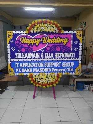 Papan Bunga di Gedung Smesco