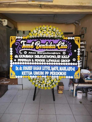 Papan Bunga di Gedung Smesco